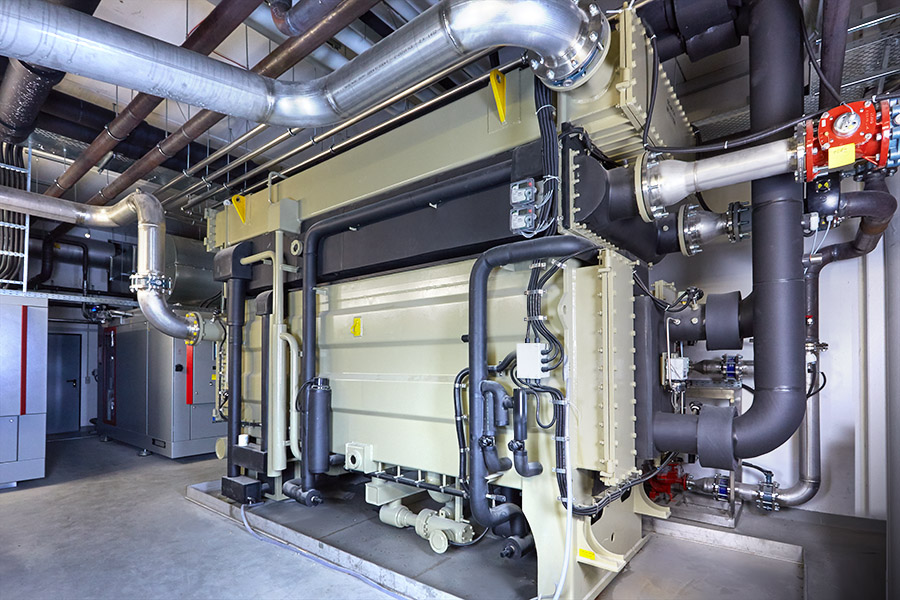 Absorbtionskältemaschine - aus Wärme (BHKW) wird Kälte erzeugt. Kälteleistung 600 KW